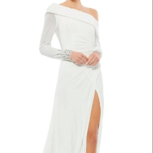 Mac Duggal Dresses & Skirts - MAC DUGGAL ONe SHOULDER KNIT EMBELLISHED CUFF STRETCH WHITE JERSEY GOWN sz 6
